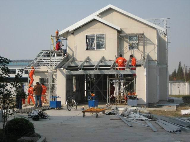 鋼結構別墅、鋼結構房屋施工現(xiàn)場(圖1)
