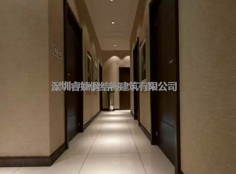 睿婕鋼結(jié)構(gòu)裝修：260平米現(xiàn)代簡(jiǎn)約別墅，黑白色調(diào)一樣出眾(圖6)