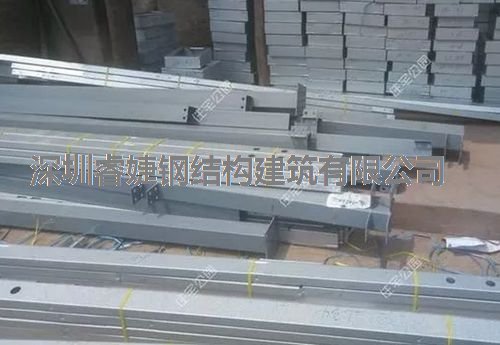 客戶花30萬建成的輕鋼別墅，優(yōu)美的外觀，坐擁山川美景(圖3)